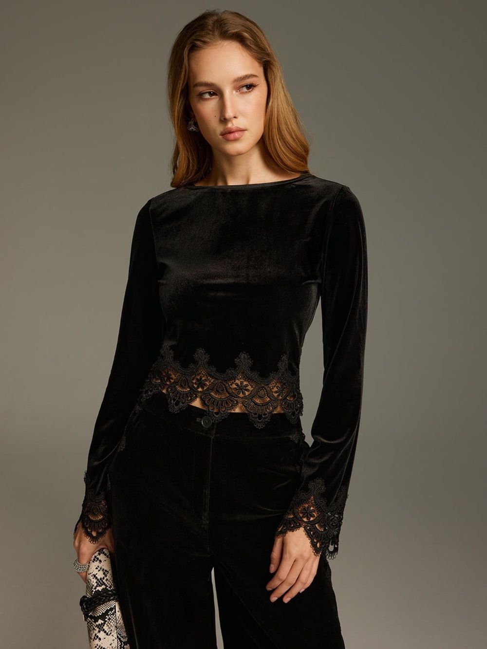 Commense Lace Panel Velvet Long-Sleeve Top